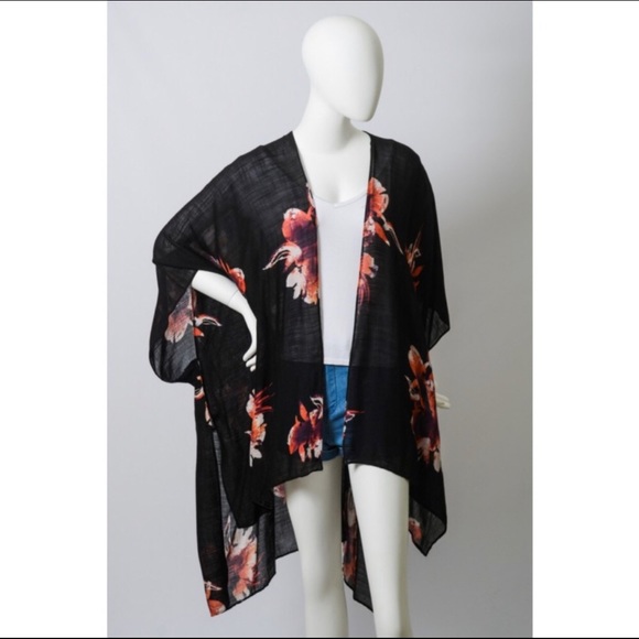 Just Arrived! Black Floral Kimono 🌺 - Picture 3 of 3